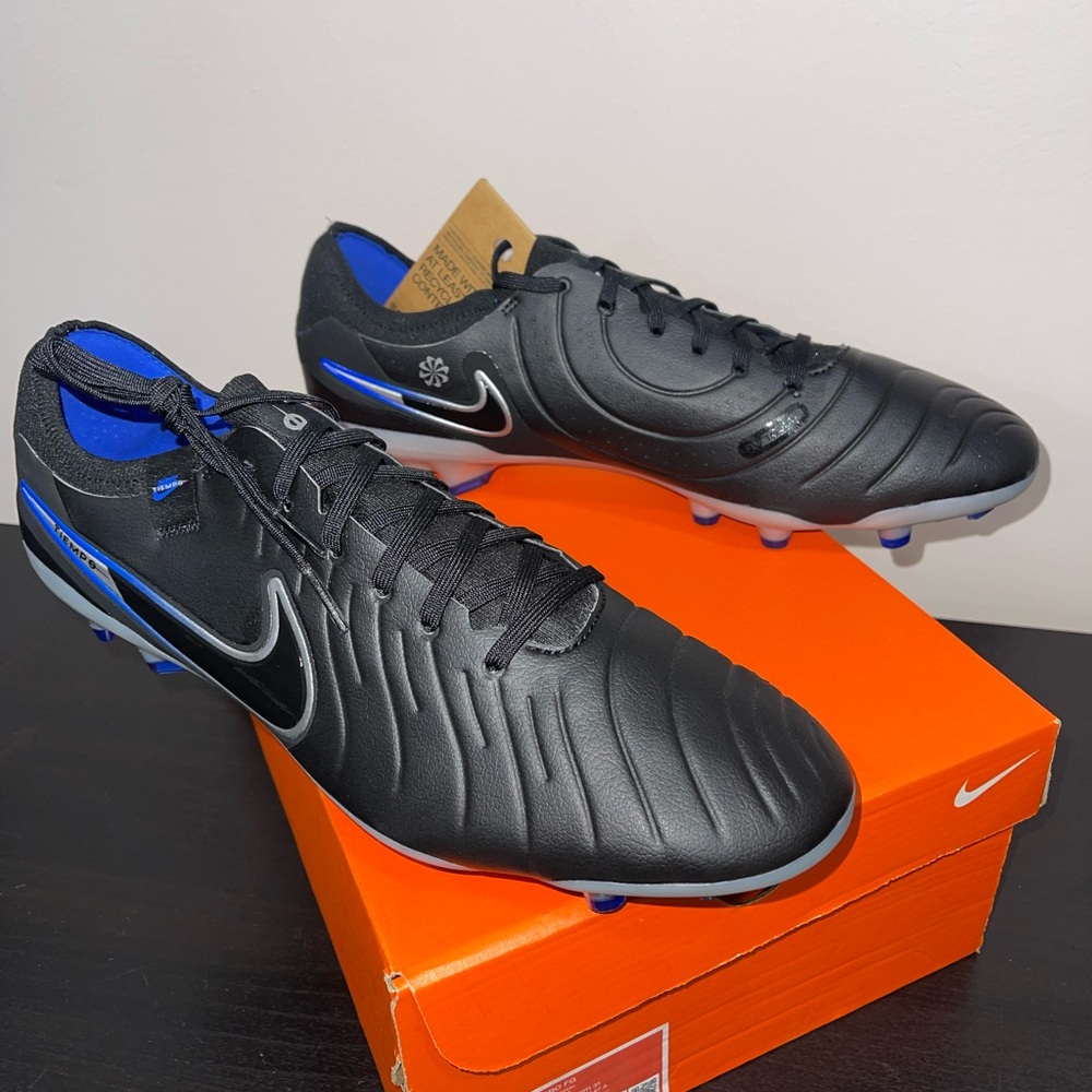 Nike Tiempo Legend 10 Pro FG Soccer Cleats